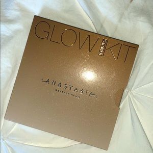 Anastasia Beverly Hills Glow Kit Sun Dipped